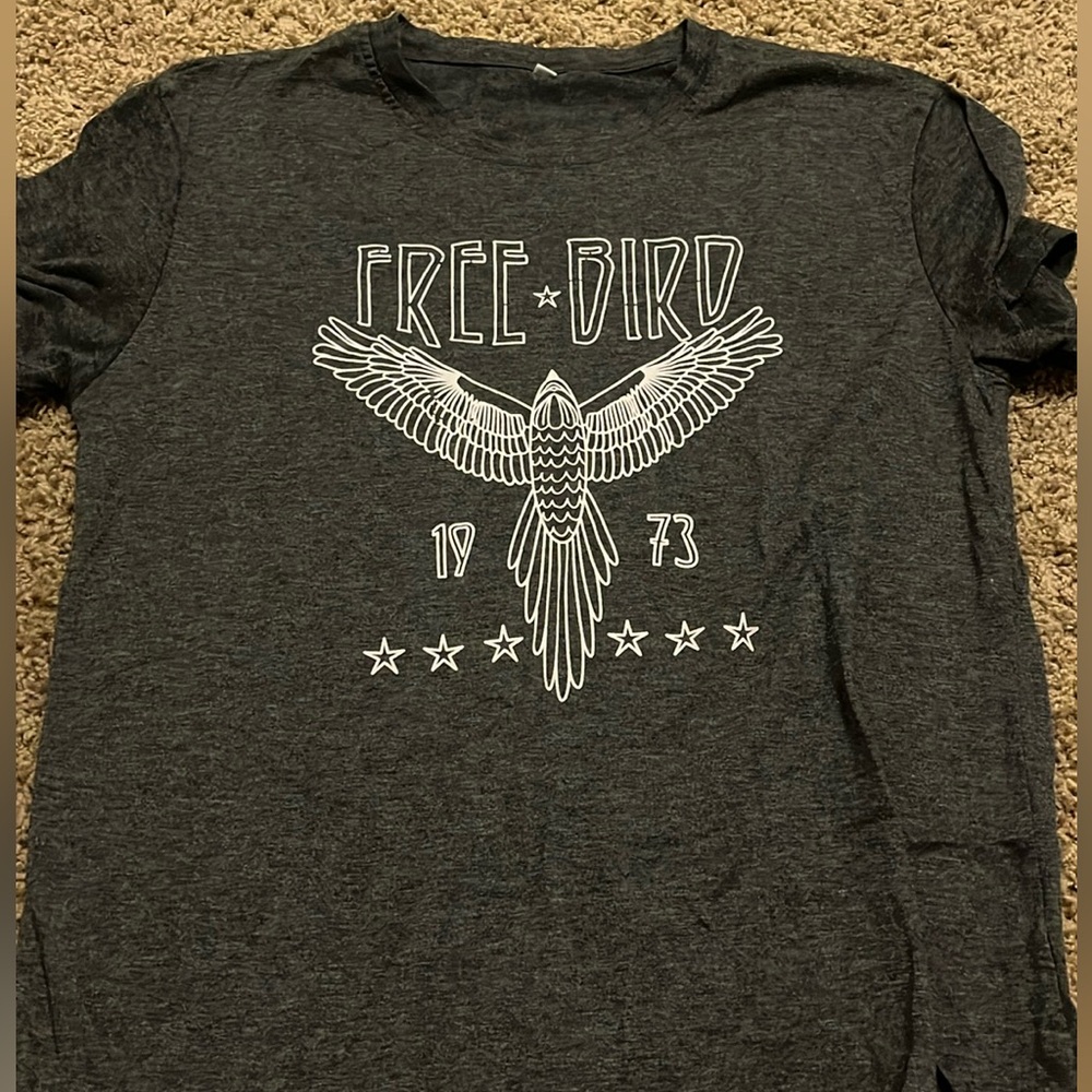 eight women’s shirts - Picture 2 of 9